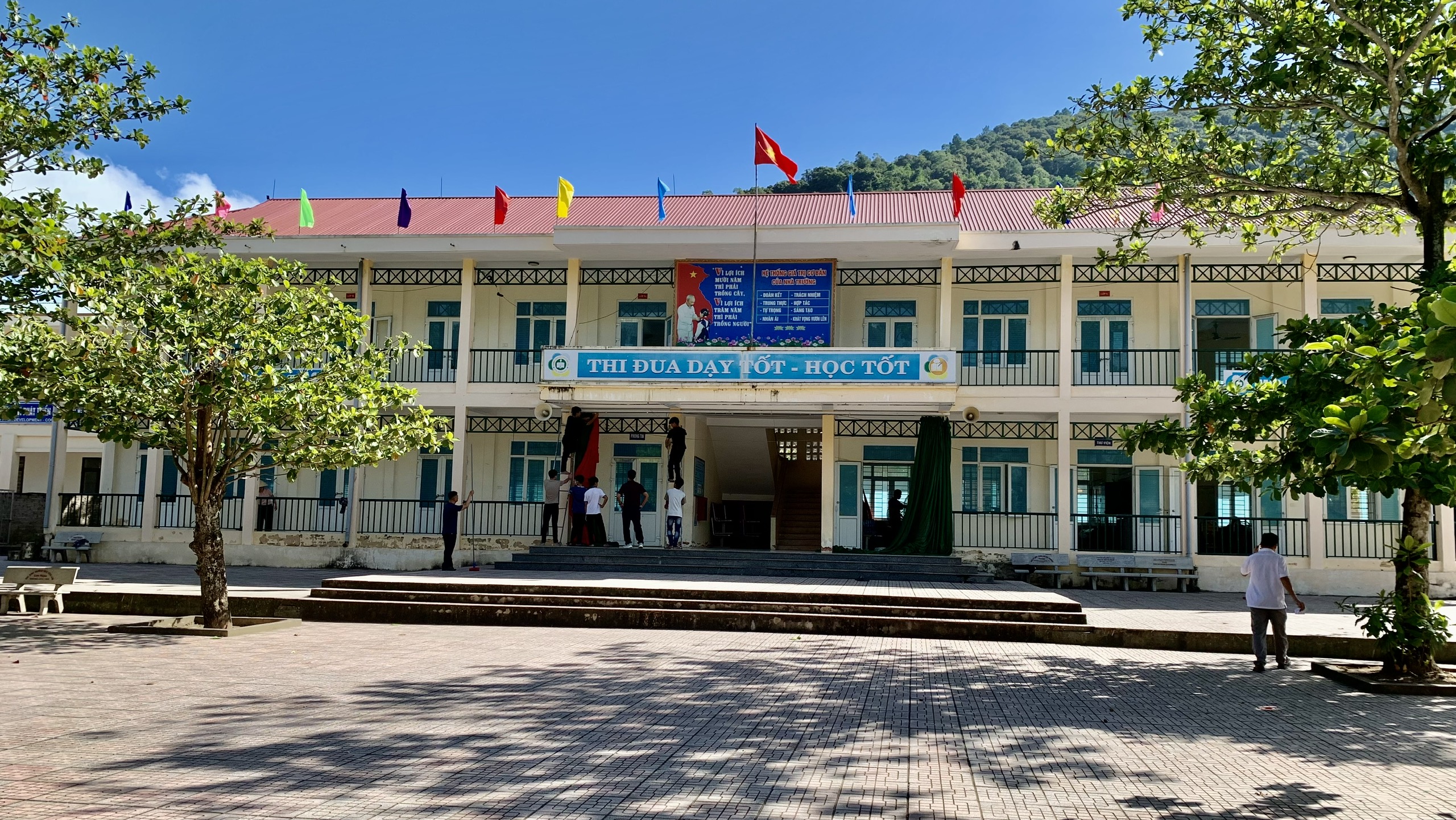 Anh-tin-bai
